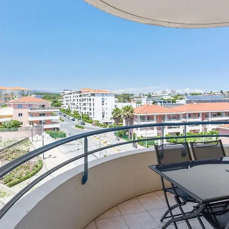 Bright With Swimming-pool In Juan-les-pinsantibesgolfe-juan *