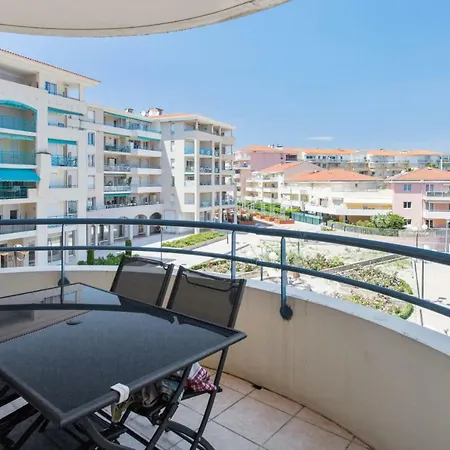 Appartement Bright With Swimming-pool In Juan-les-pinsantibesgolfe-juan Antibes